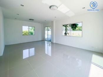 *****บ้านแฝดมือสองย่านนนทบุรี ม.คาซ่าเพรสโต้ วงแหวน-ปิ่นเกล้า หลังมุม! เนื้อที่มากถึง 35 ตร.ว. ฟังก์ชัน 3 ห้องนอน 2 ห้องน้ำ 2 ที่จอดรถ บนทำเลแห่งการเดินทาง เชื่อมต่อถ.กาญจนาภิเษก และถ.บรมราชชนนี-ศาลายา ใกล้ ม.มหิดล และทางด่วน "ศรีรัช" จองด่วน!